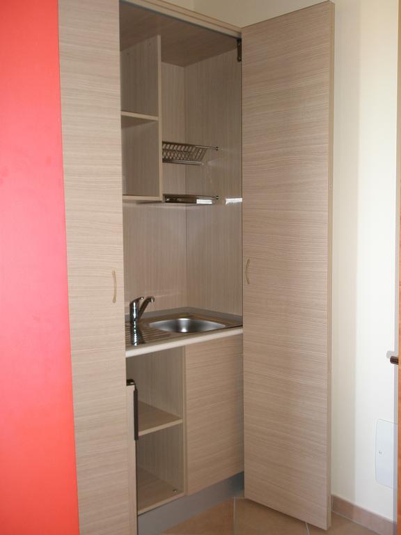 ホテル Convento Cappuccini Casa S. Paolo ヴィテルボ 部屋 写真